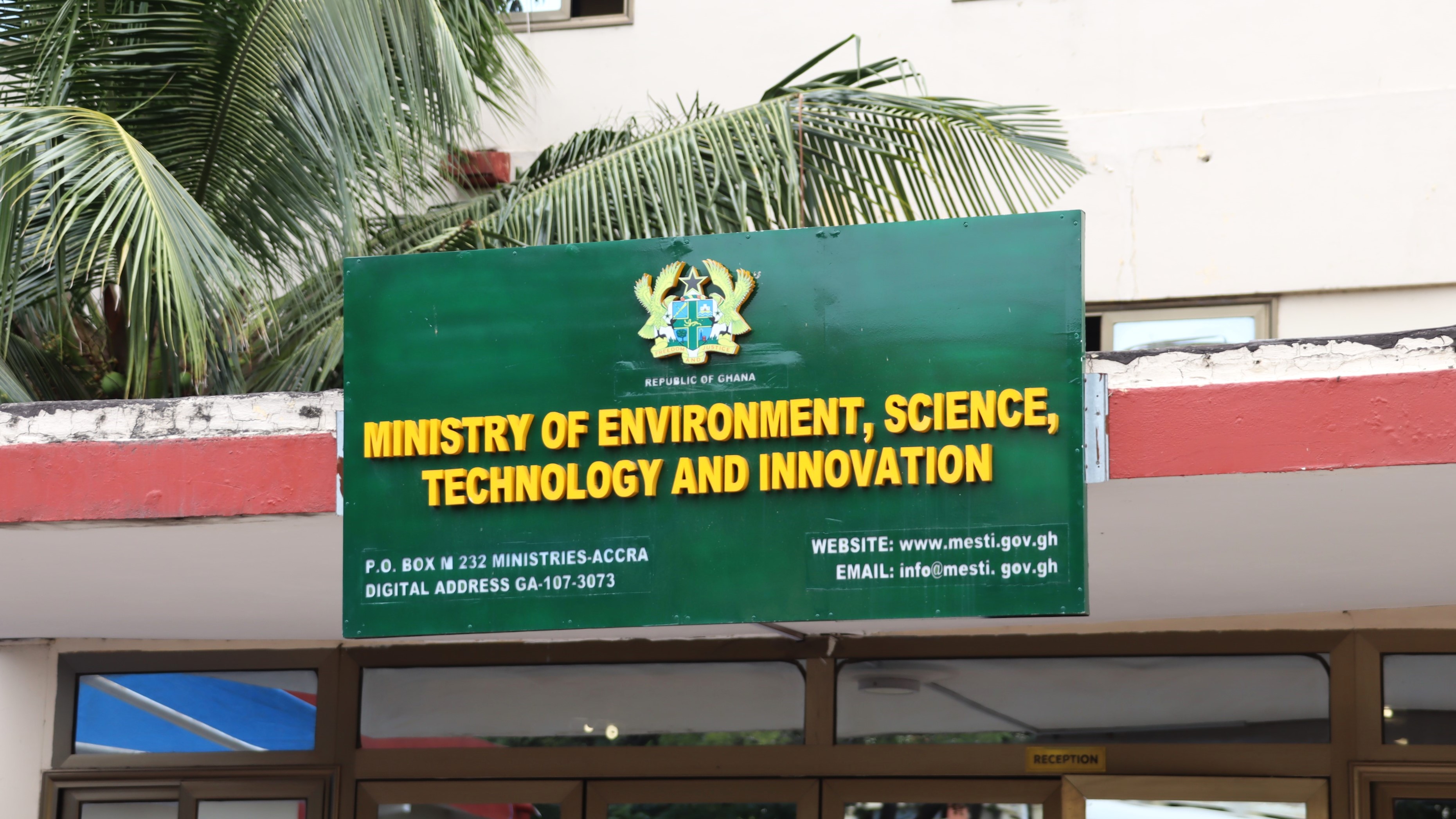 Ghanaische Delegation besucht das Ministerium für Umwelt, Wissenschaft, Technologie und Innovation.