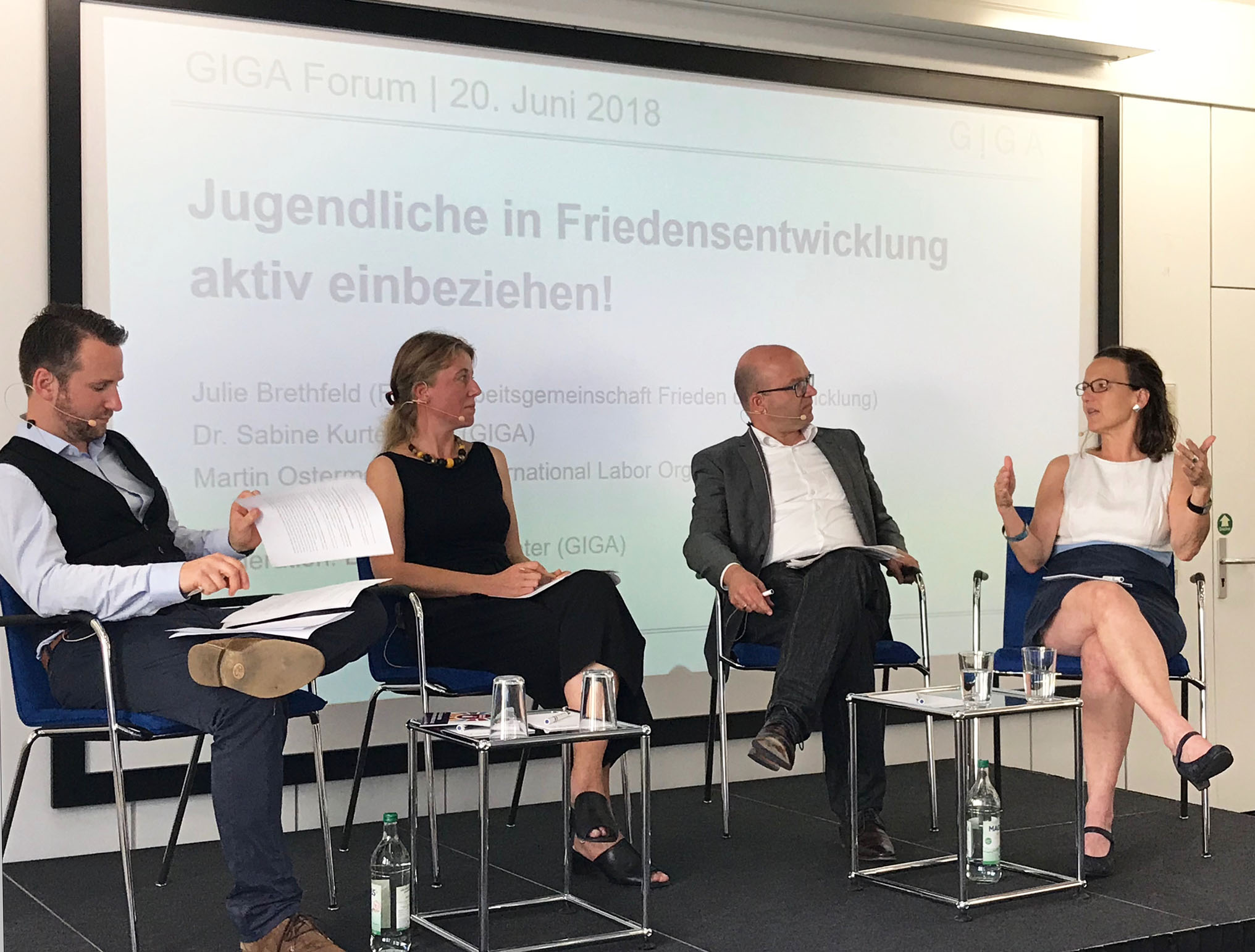 From right to left: Martin Ostermeier, Julie Brethfeld, Dr. Thomas Richter and Dr. Sabine Kurtenbach 