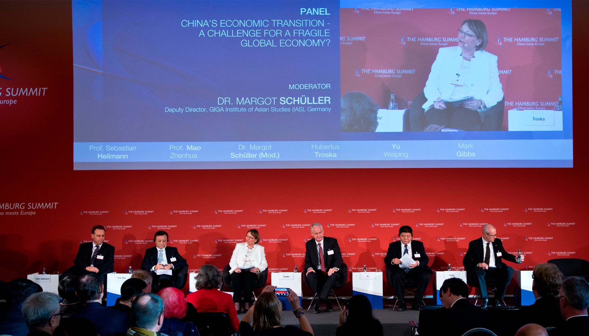 Prof. Sebastian Heilmann, Prof. MAO Zhenhua, Dr. Margot Schüller, Hubertus Troska, YU Weiping, Mark Gibbs