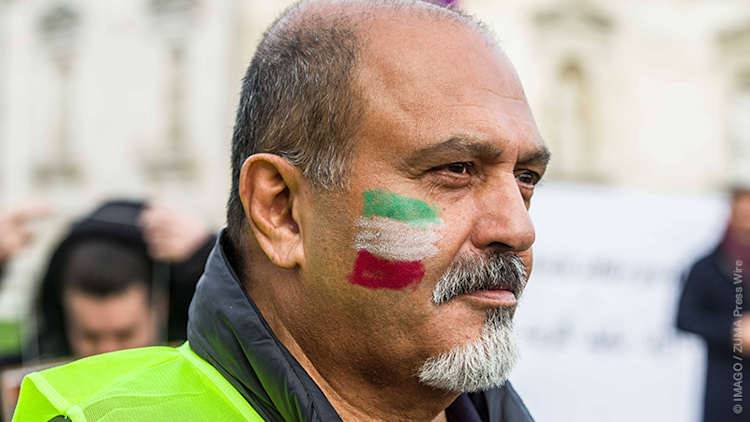 Proteste im Iran: „Das Regime spielt auf Zeit – aber der Druck ist zu groß“