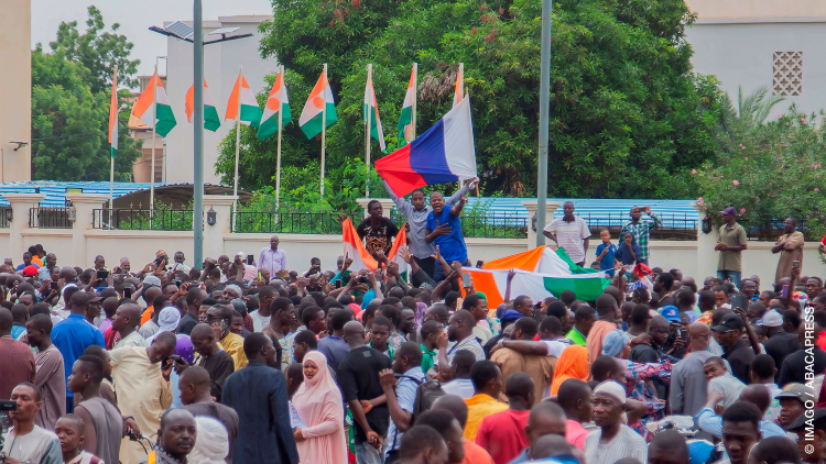 Krise um Niger: "ECOWAS hat sich unter Zugzwang gesetzt"