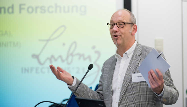 Grußwort: Prof. Ulrich E. Schaible (Sprecher des Leibniz-Forschungsverbunds INFECTIONS' 21)