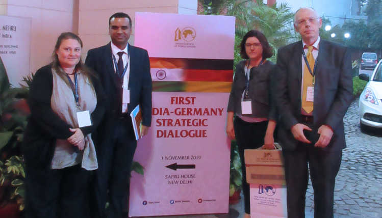From the left: Julia Kramer (GIGA), Dr. Dinoj Kumar Upadhyay (ICWA), Dr. Miriam Prys-Hansen (GIGA), Dr. Christian Wagner (SWP)