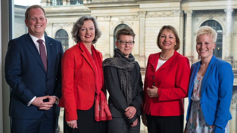 China zwischen ambitionierten Reformplänen und Re-Ideologisierung: Politische und wirtschaftliche Entwicklungen seit November 2013