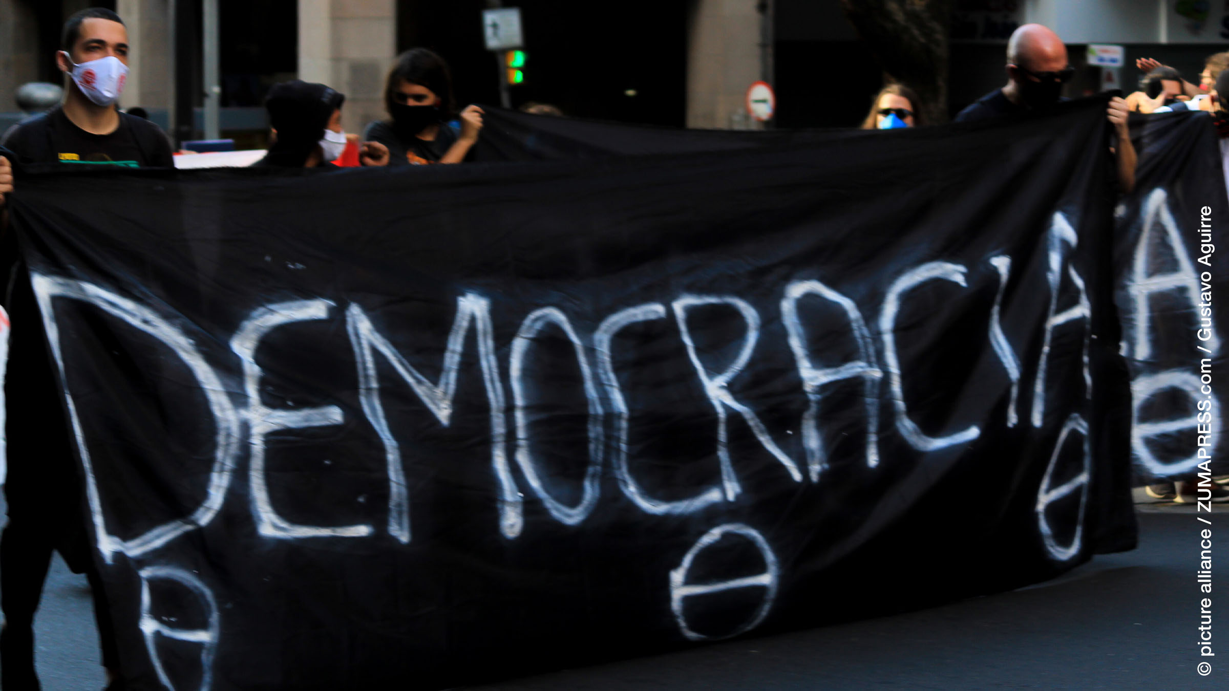 From Crisis to Comeback: The Global Story of Re-Democratisation