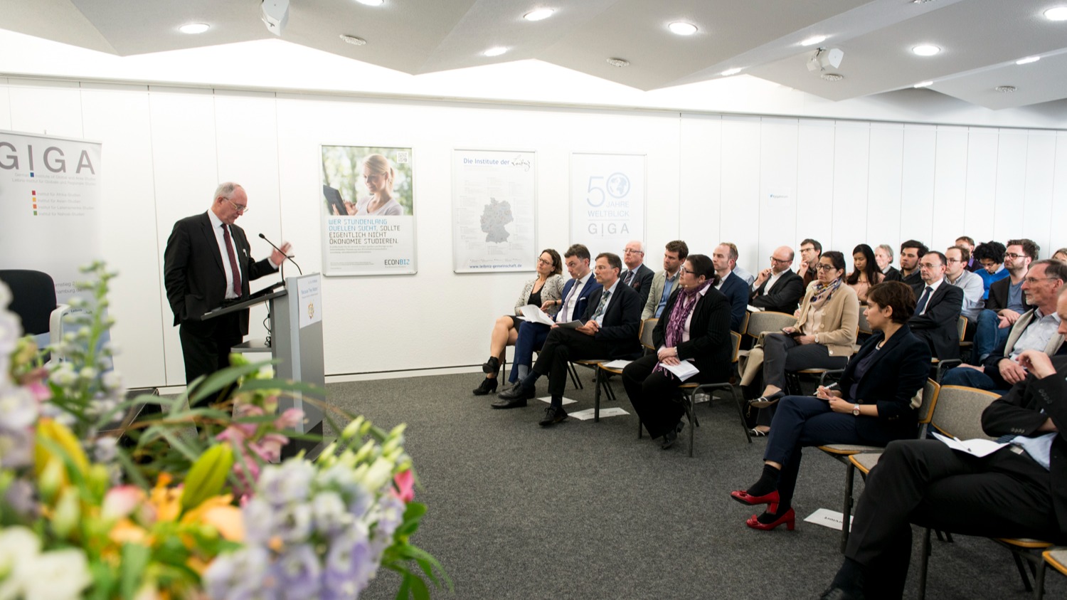 Lecture by Laurence Whitehead