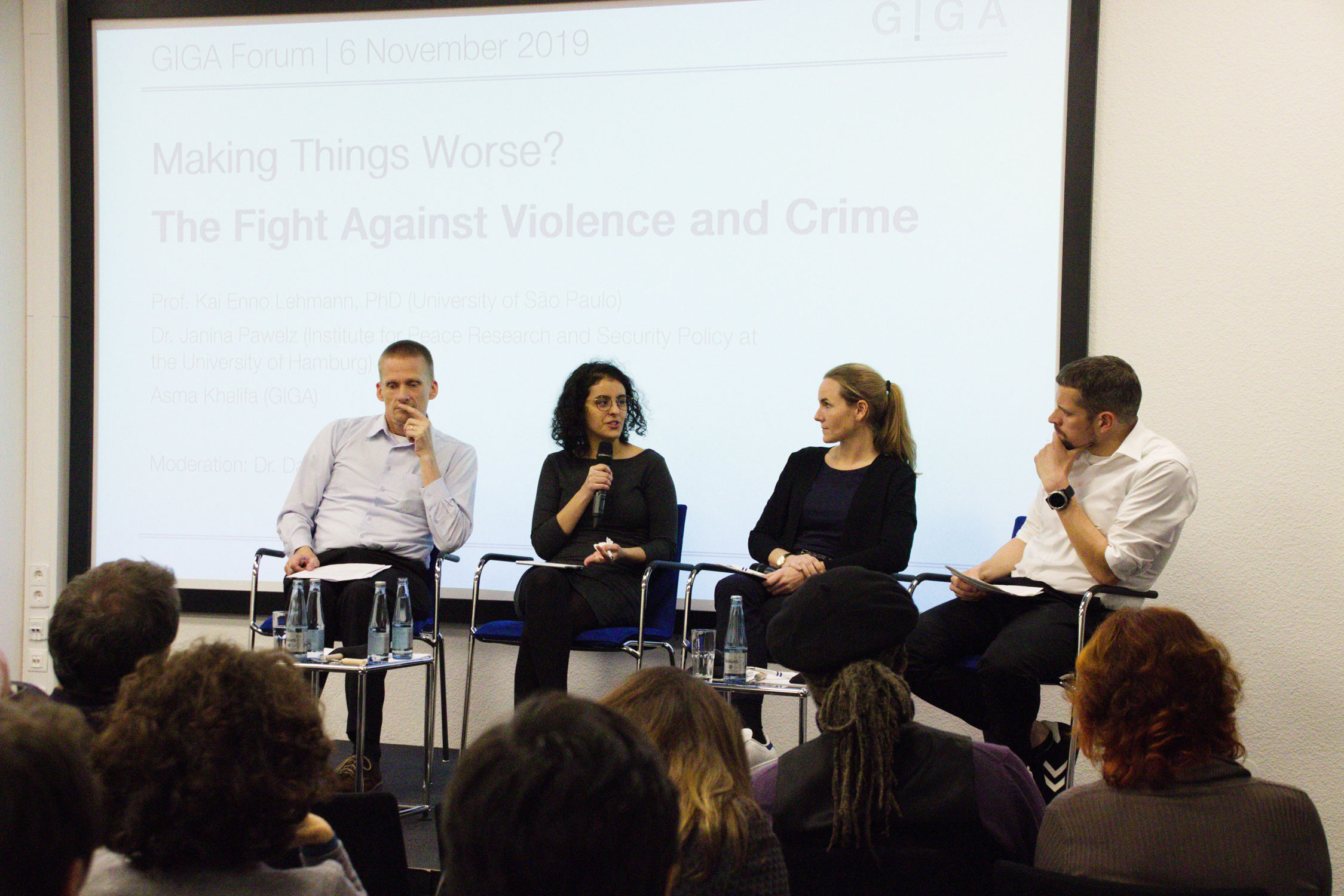 Foto von Kai Enno Lehmann, Asma Khalifa, Janina Pawelz and David Kühn auf Podium