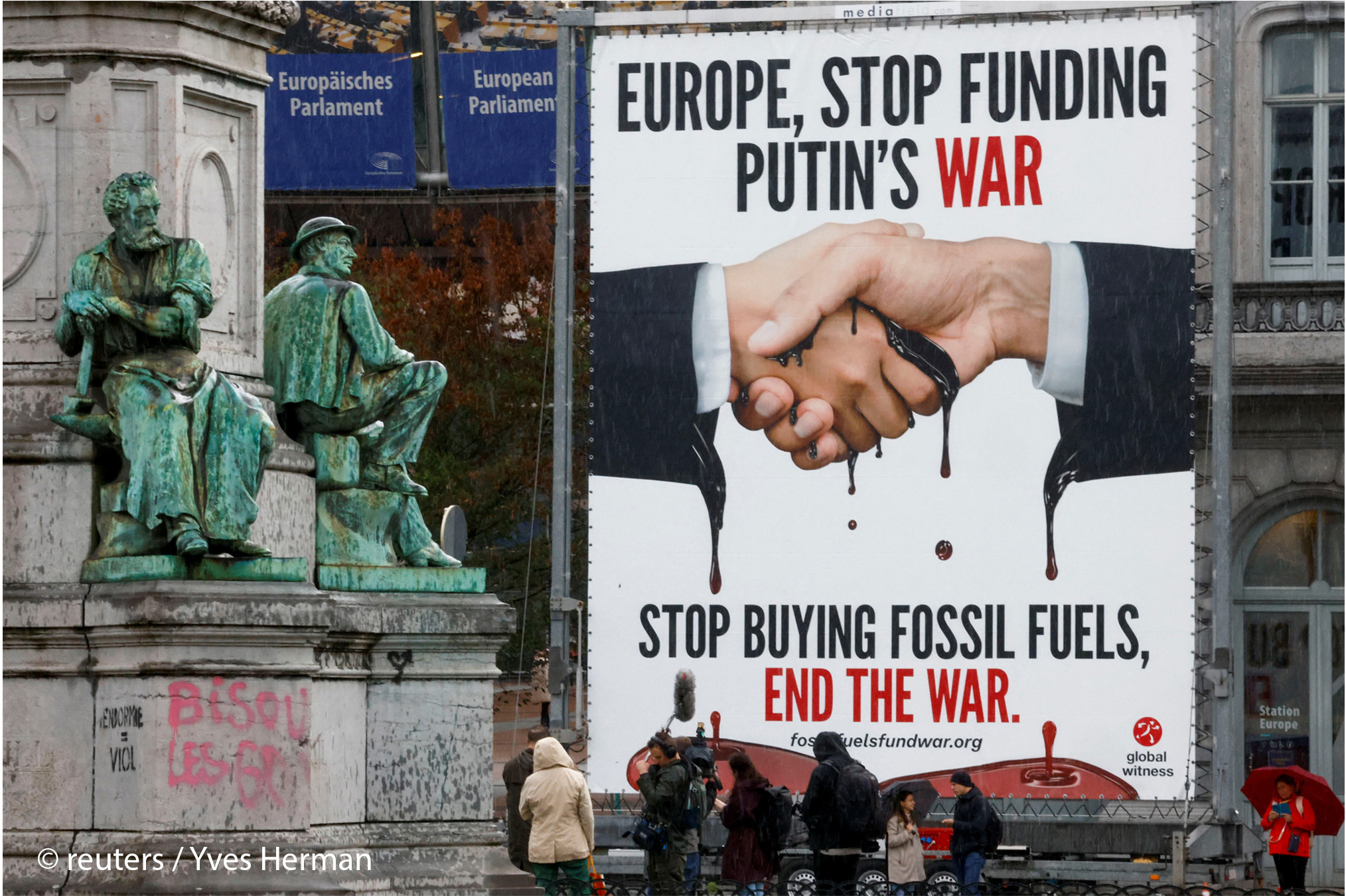 Wirtschaftlicher Zwang für politische Ziele: Boykotte und Sanktionen als Instrumente der internationalen Politik