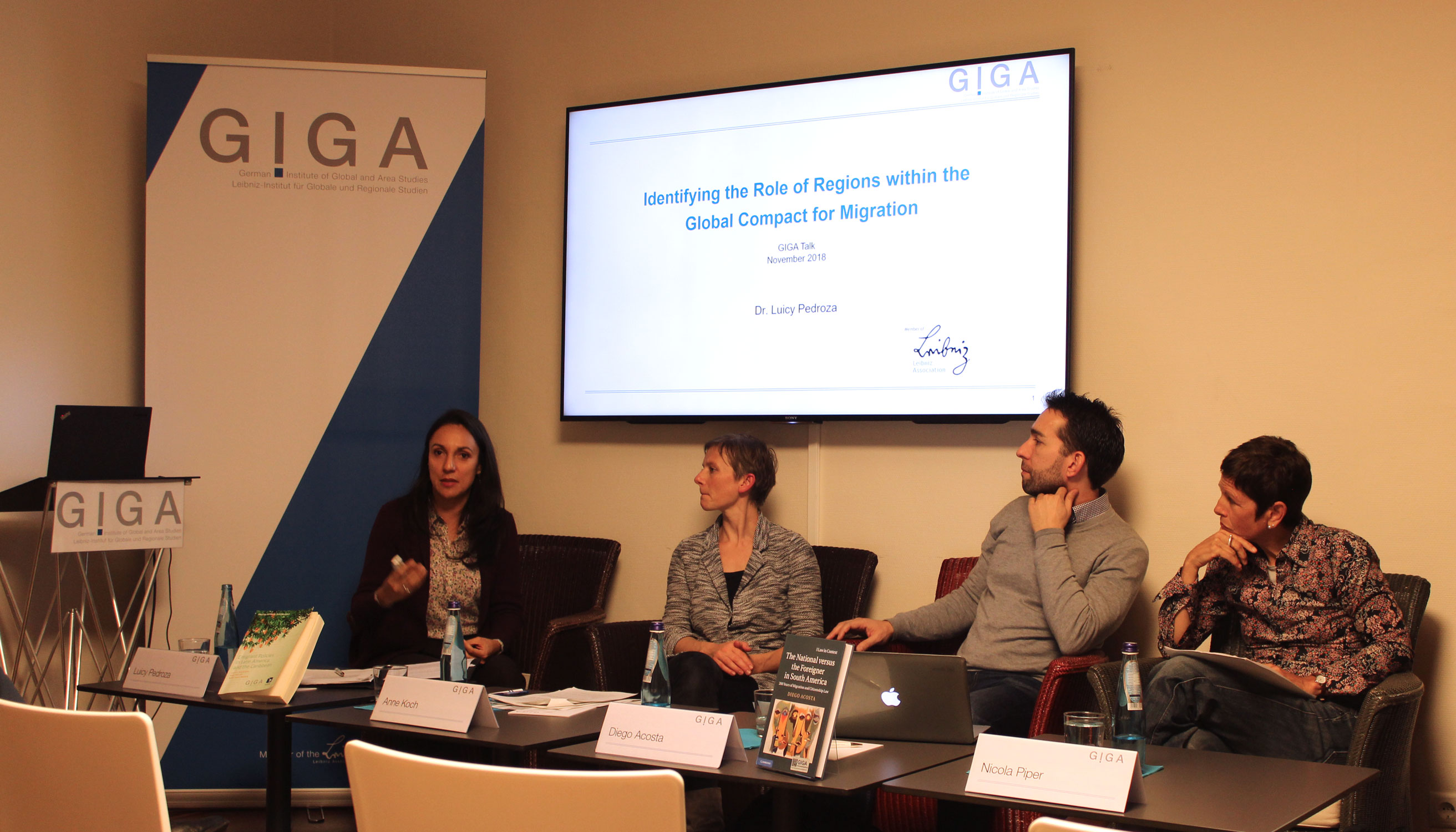 From left to right: Dr. Luicy Pedroza, Dr. Anne Koch, Dr. Diego Acosta, Prof. Dr. Nicola Piper