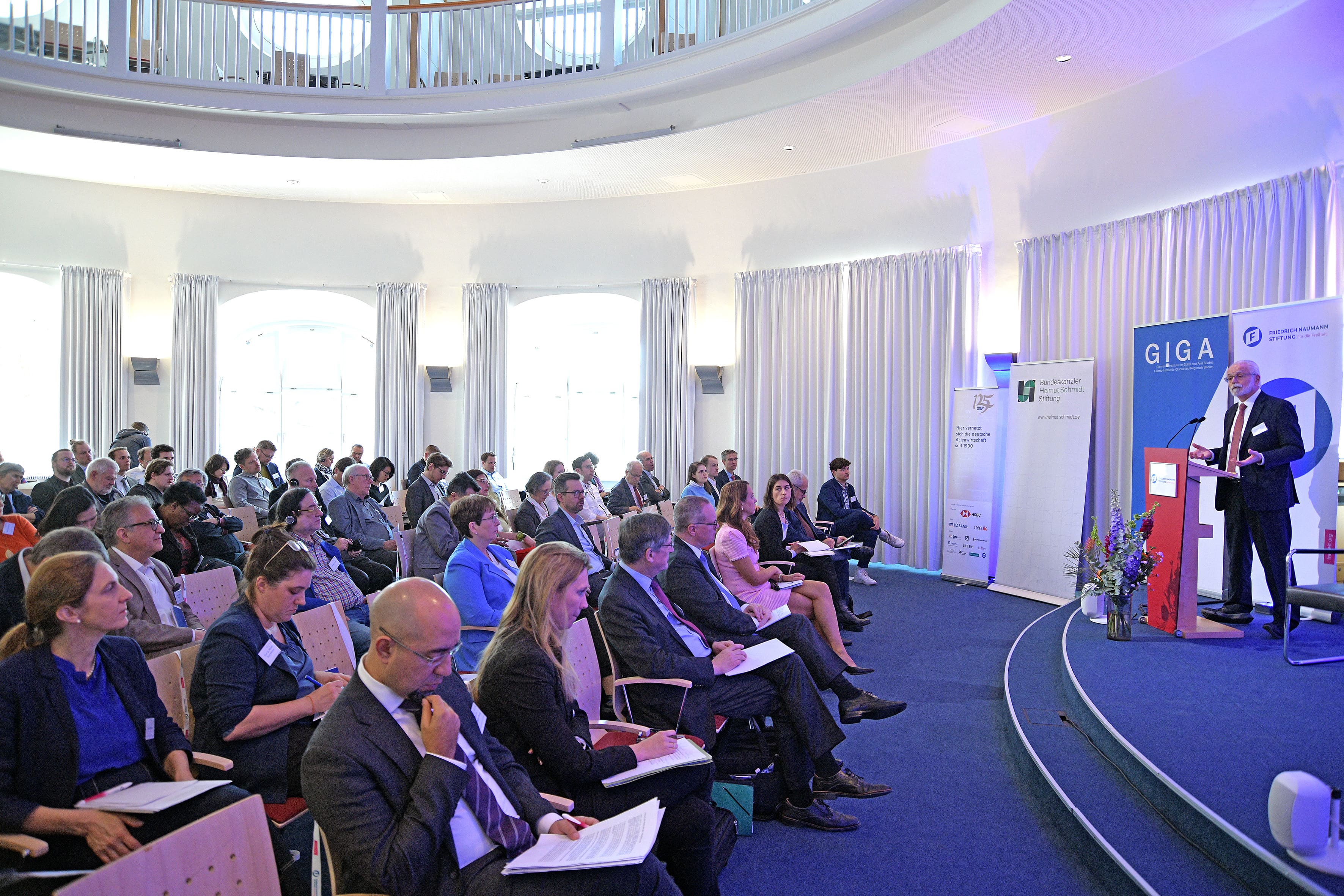 Decoding BRICS Foto 2