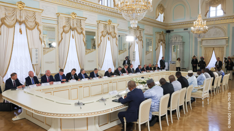 Experte zu Russland-Afrika-Gipfel: "Pakt der Eliten" geplant