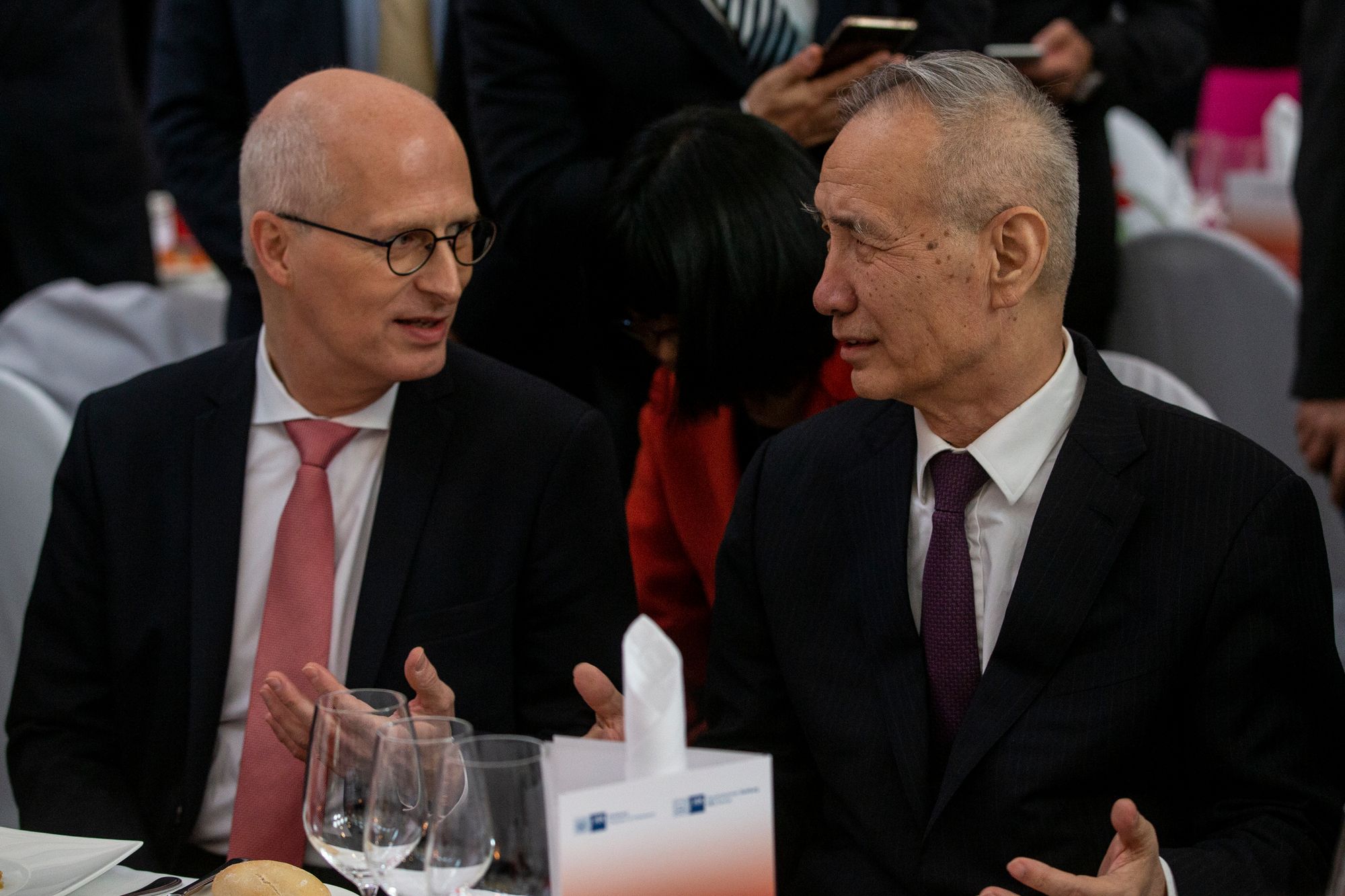 Picture of Dr. Peter Tschentscher (First Mayor and President of the Senate of the Free and Hanseatic City of Hamburg) and Liu He (Vice-Premier of the State Council of the People’s Republic of China)