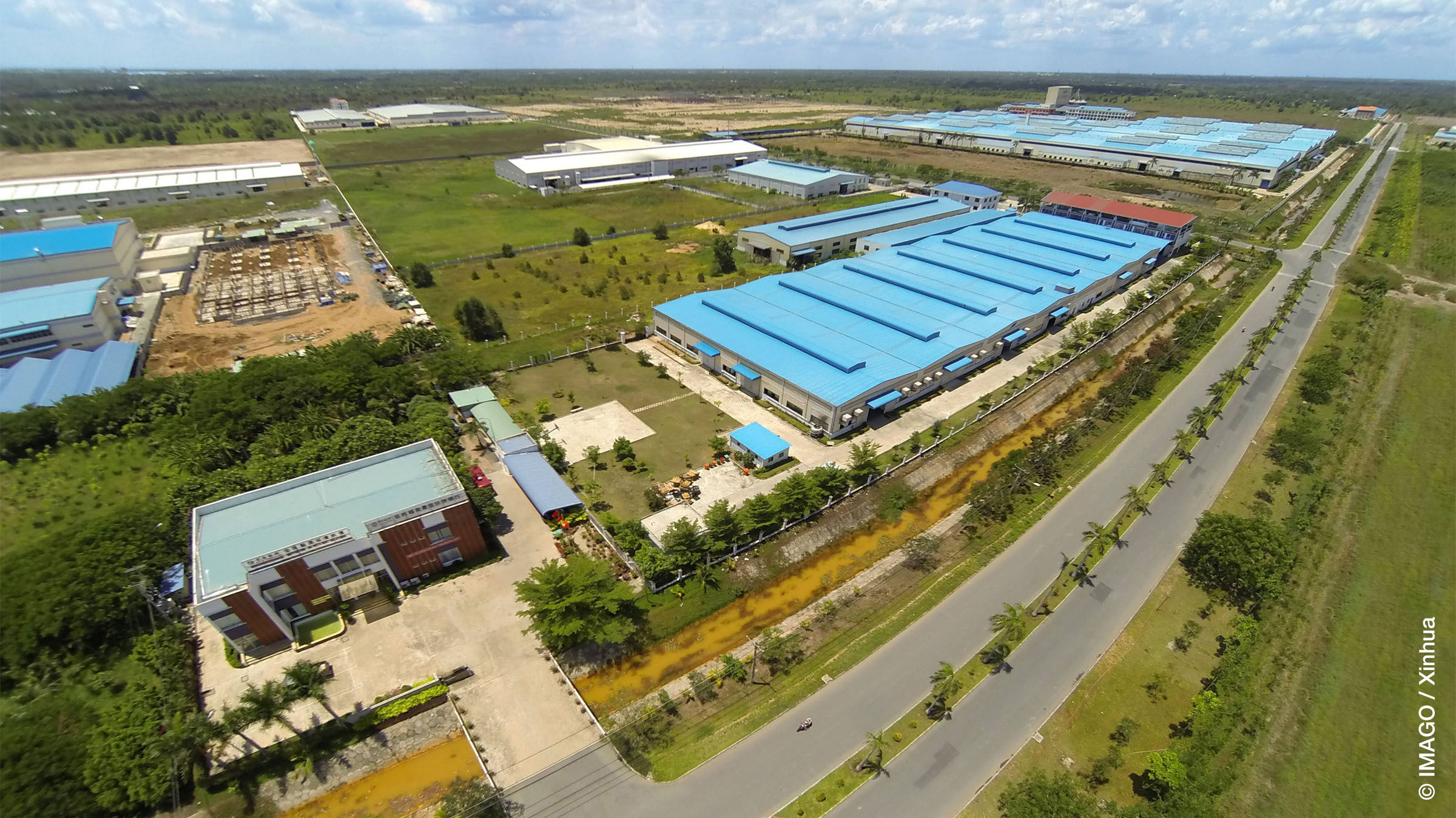 From Fields to Factories: Special Economic Zones, Foreign Direct Investment, and Labour Markets in Vietnam