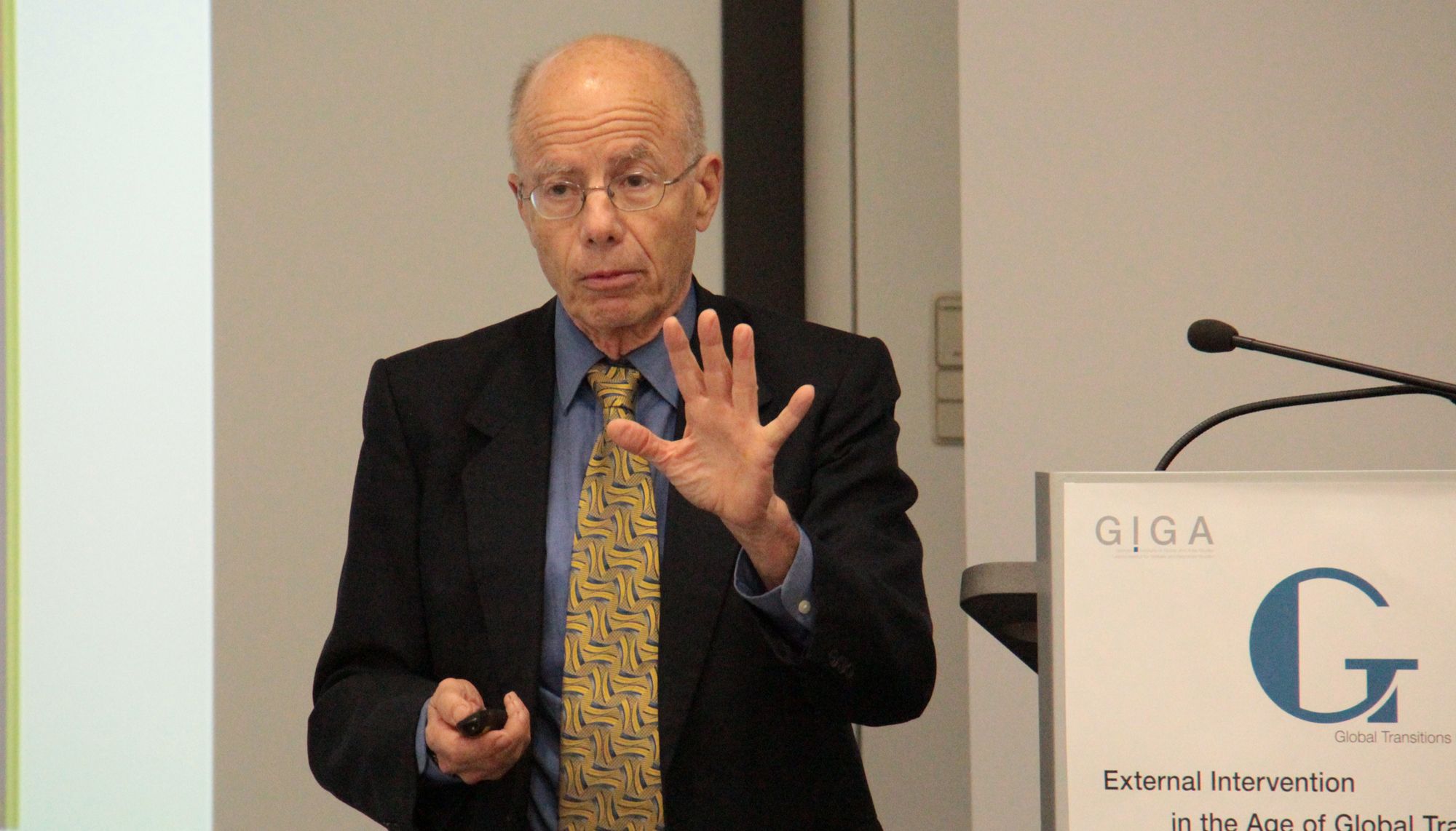 Foto von Professor Stephen Krasner von der Stanford University