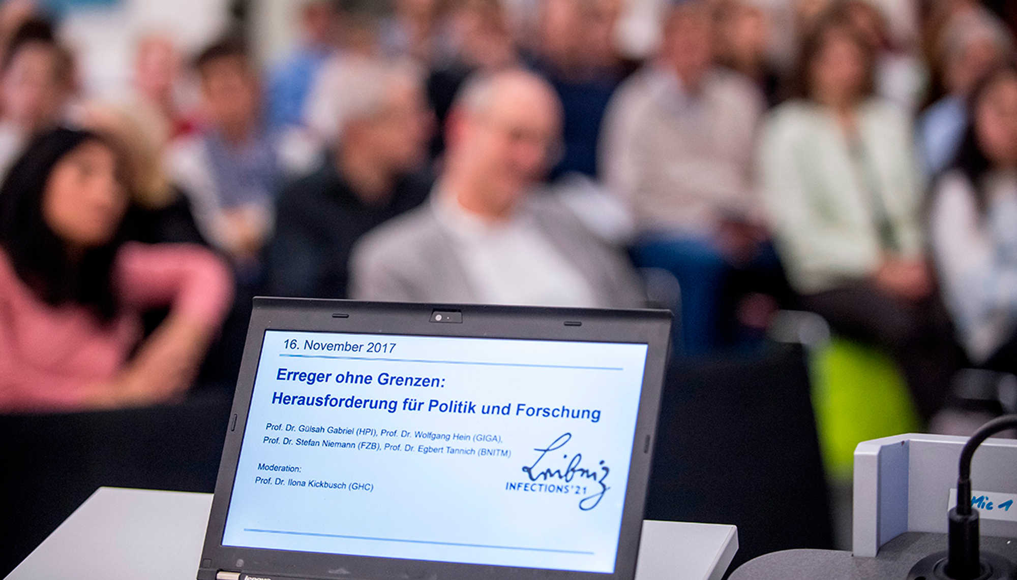 Picture of laptop and PowerPoint