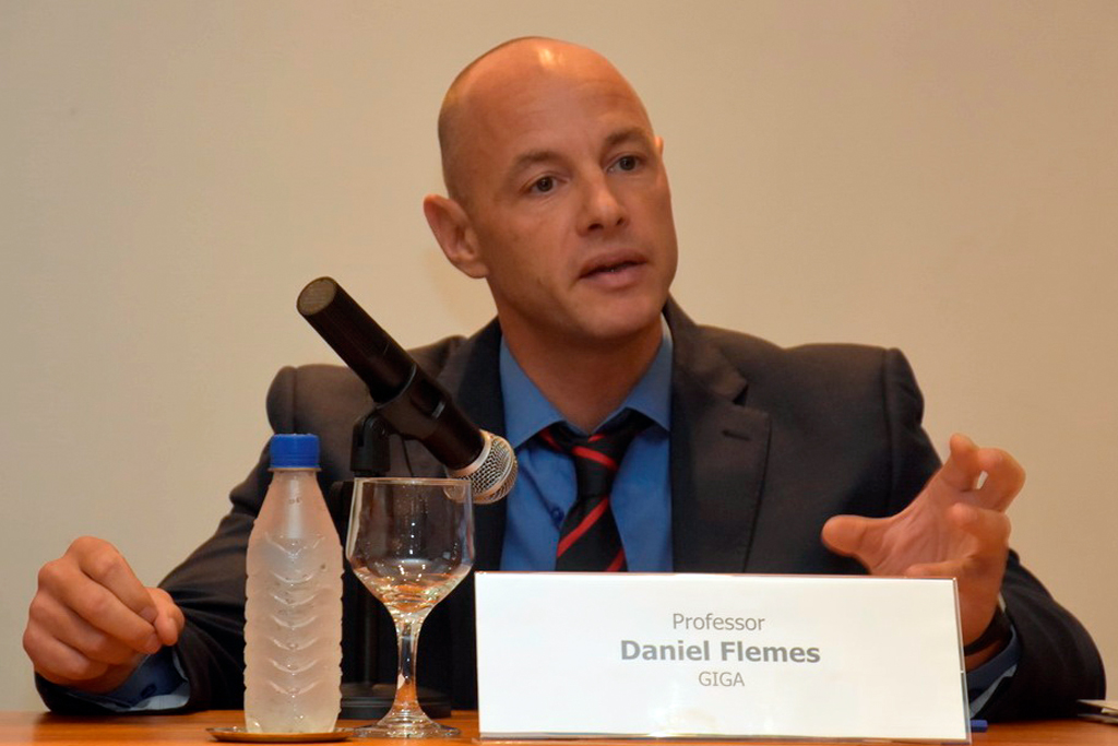 Dr. Daniel Flemes