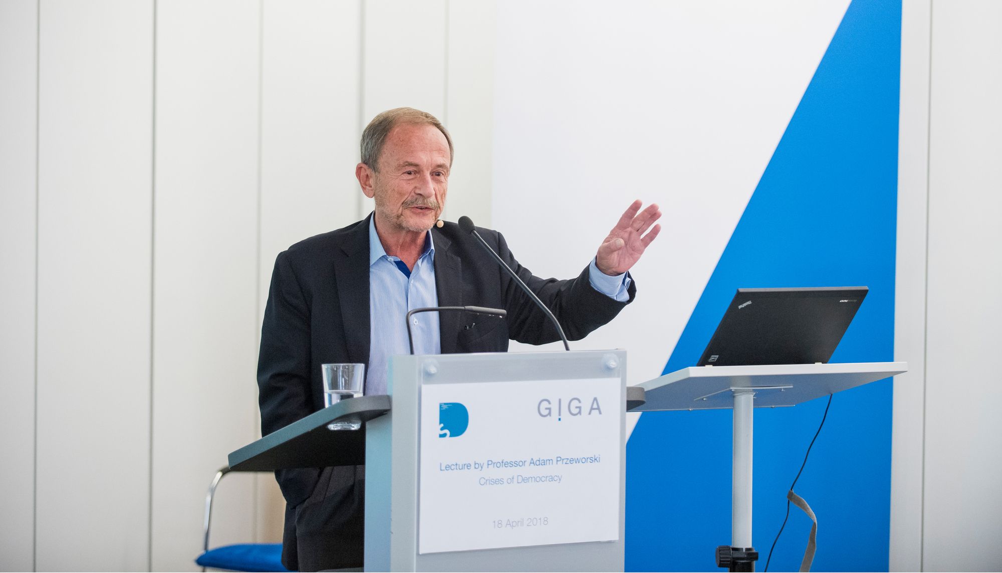 Picture of Adam Przeworski