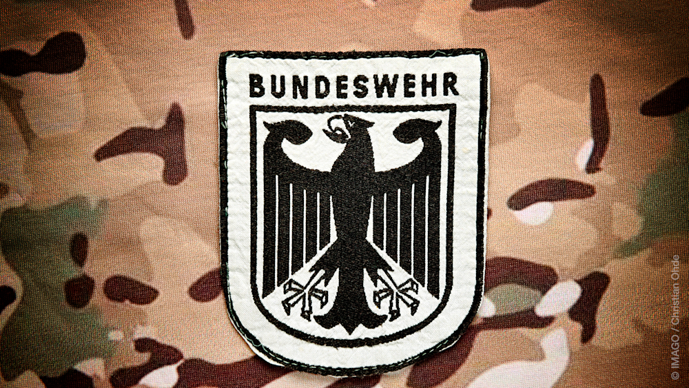 Freiwillige vor?: Was die Deutschen von einer neuen Dienst- oder Wehrpflicht halten