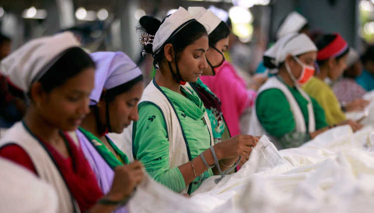 Arbeiterinnen in Bekleidungsfabriken in Bangladesch