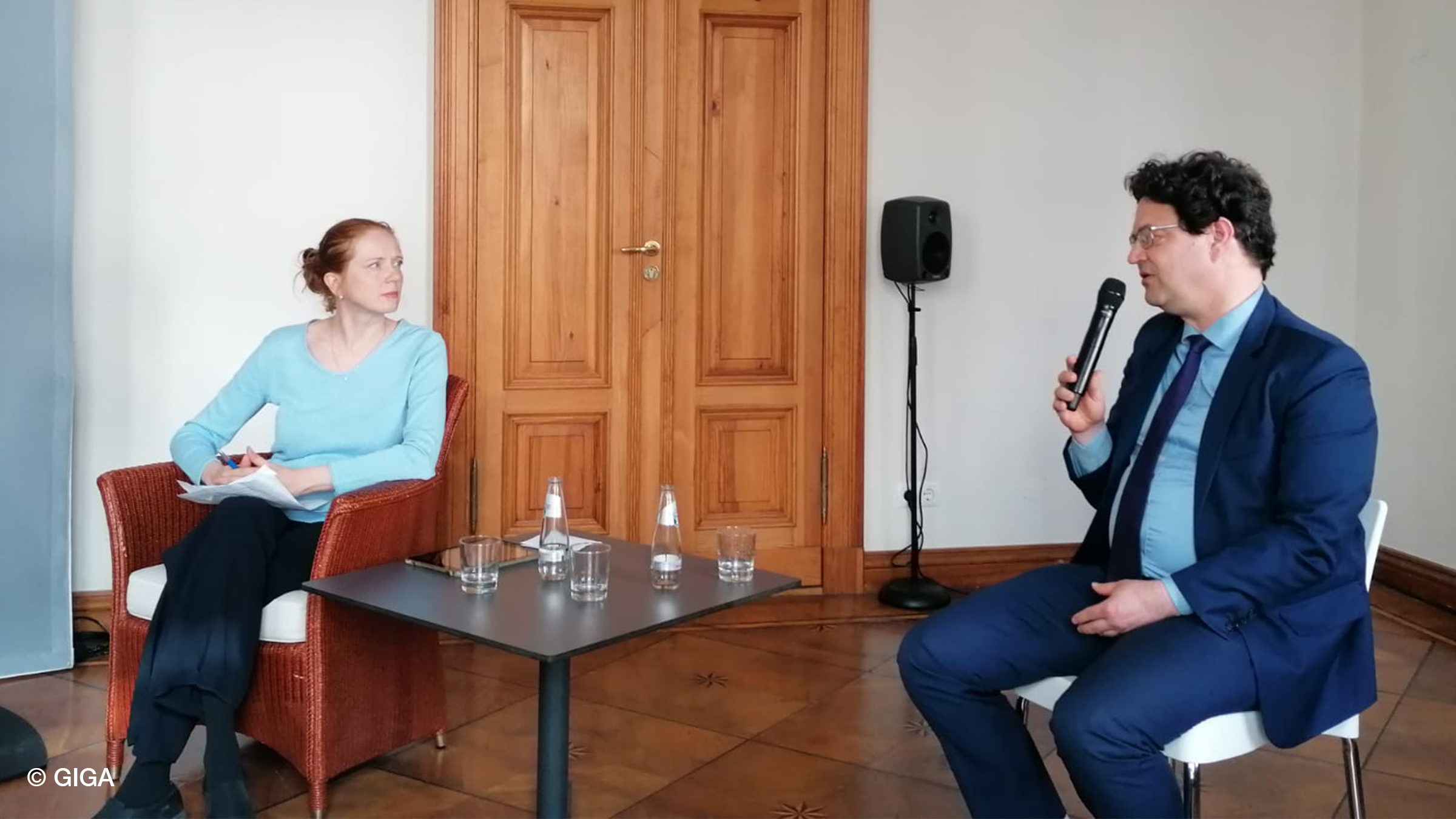 Prof. Dr. Merike Blofield und Dr. Hakkı Taş beim GIGA Talk "After Istanbul: Women’s Rights and Human Rights in Turkey".