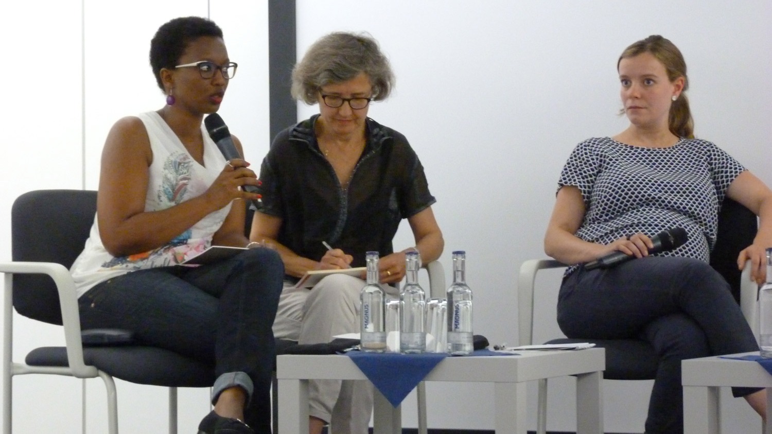 Podium: Ines Gakiza und Julia Grauvogel 