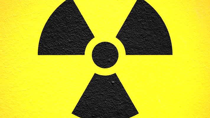 On Sanctions and Inducements – Dealing with Nuclear Proliferation