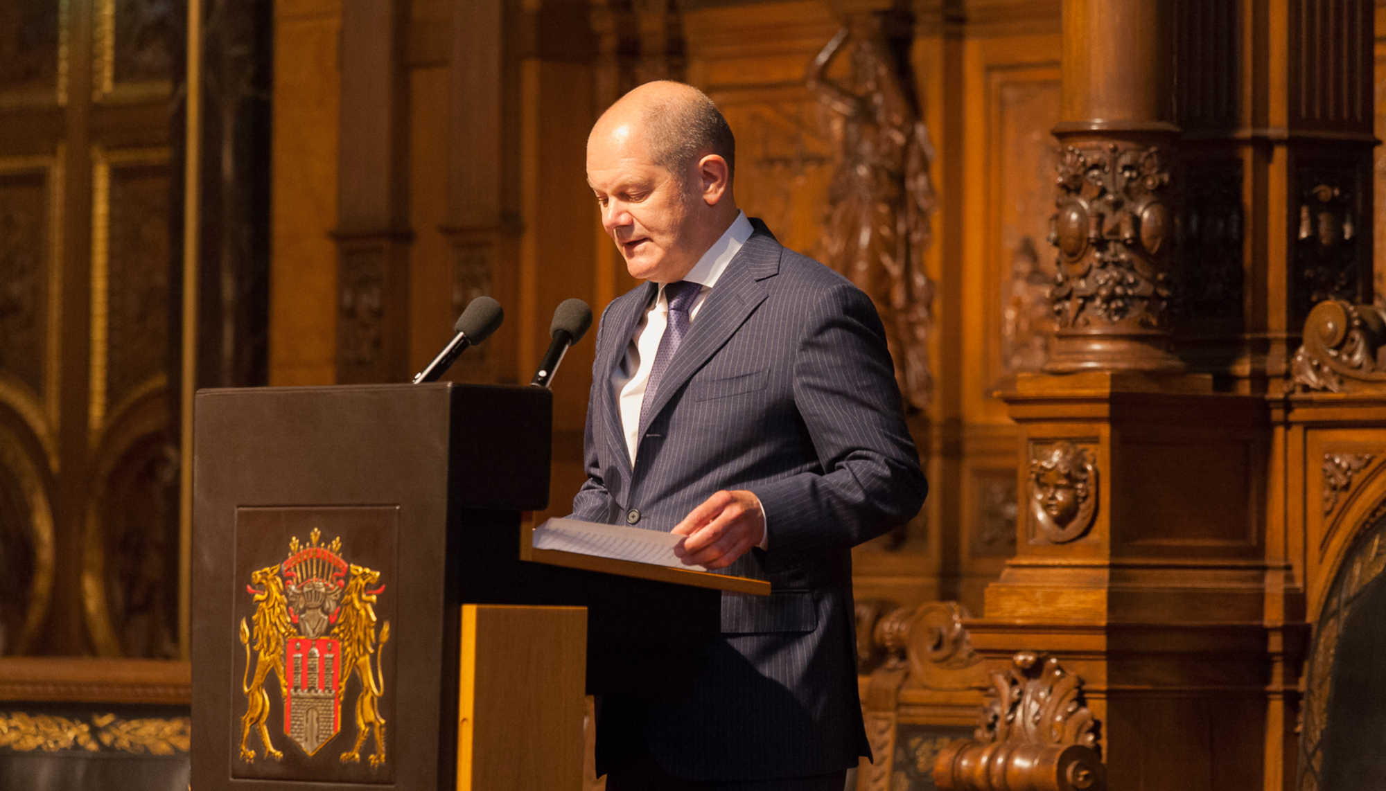 Hamburg Mayor Olaf Scholz inaugurated the event. 
