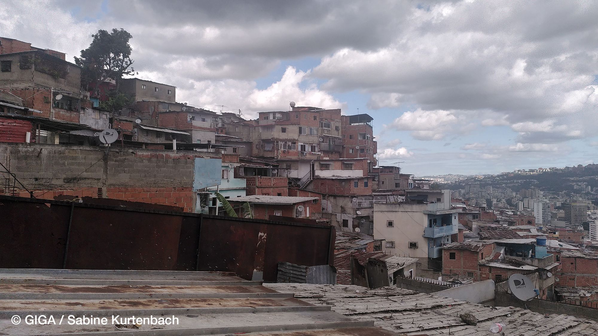 Criminal Governance and Questioned Legitimacy: Territorial Orders and Armed Actors in Caracas?