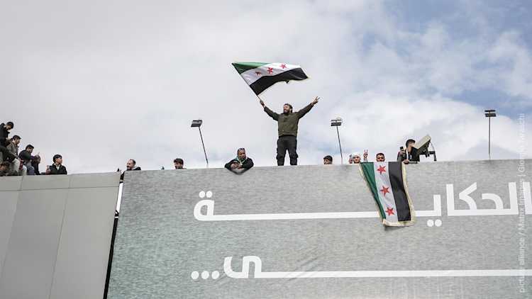 Ein Jahr neues Syrien: Kontrolliert die Scharaa-Regierung das ganze Land?