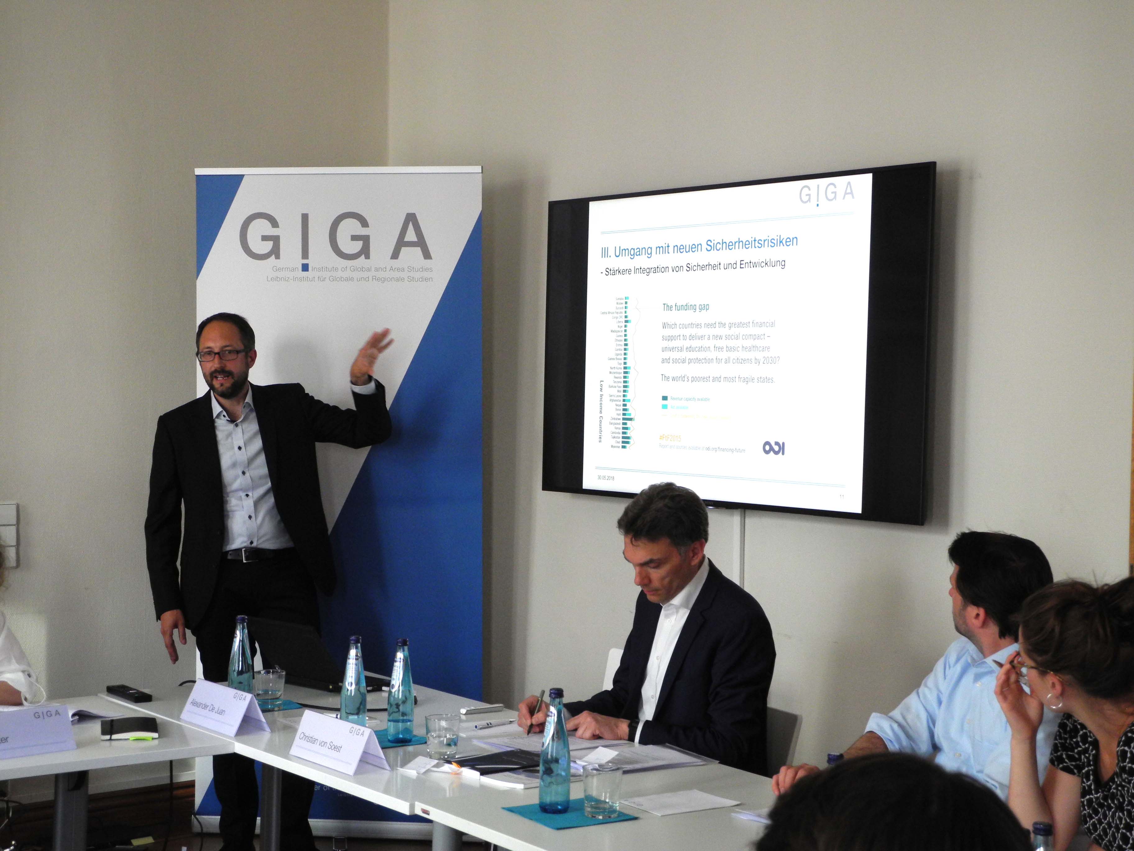 Picture of Dr. Alexander De Juan